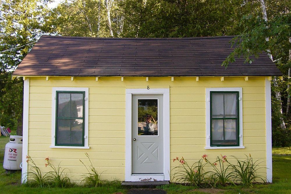 Katahdin Cabins Hotel Millinocket Exterior foto